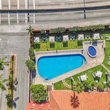Fiesta Inn Cuernavaca Exteriör bild