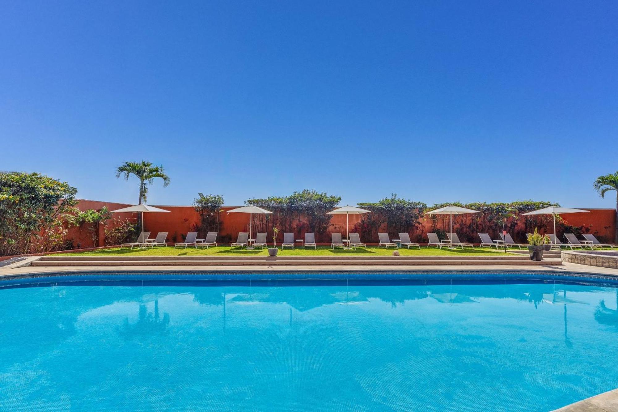Fiesta Inn Cuernavaca Exteriör bild