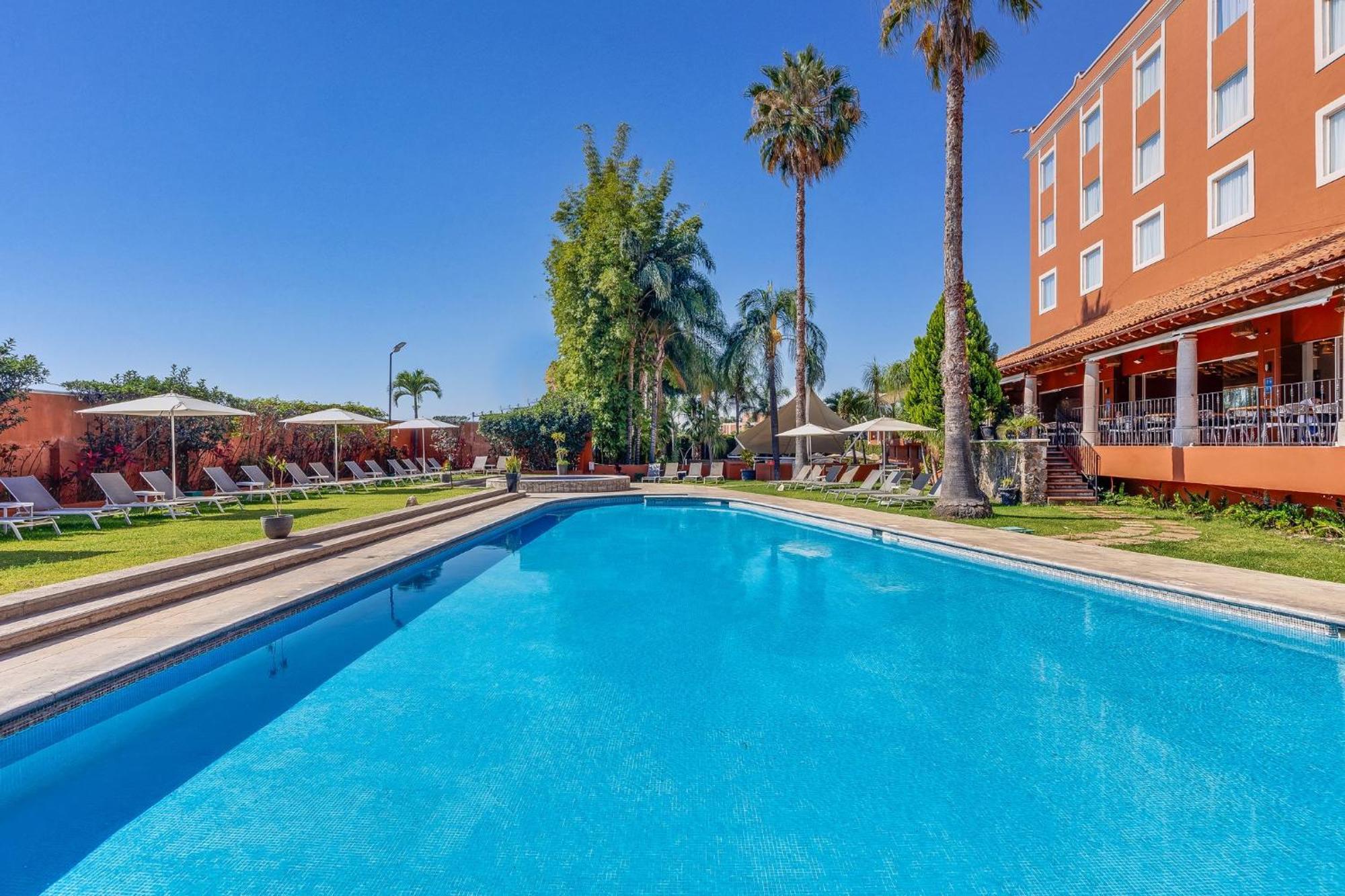 Fiesta Inn Cuernavaca Exteriör bild